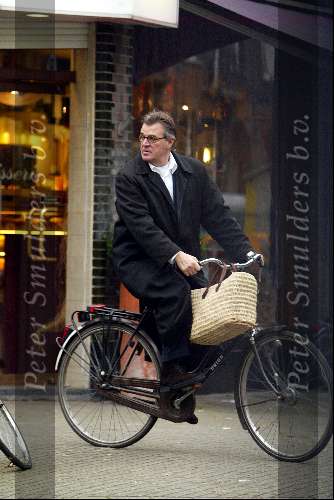 Amsterdam 5 december 2002
Jeroen Krabbe op fiets