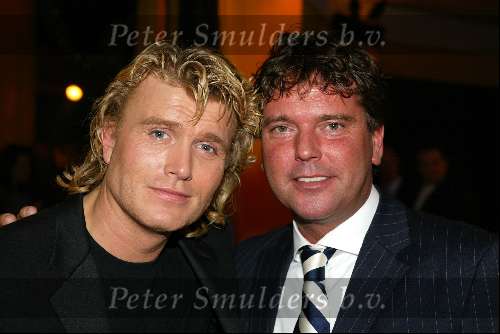 Amsterdam 17 decmber 2001
Princess kerstborrel in het Grace Theater.
Hans Klok met  Johan Westermeijer
