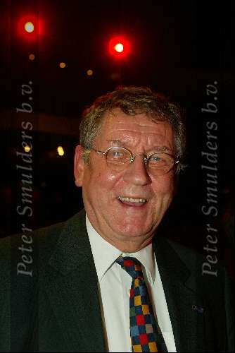 Den Bosch 2 december 2002
Premiere Tel uit je winst 
John Lanting