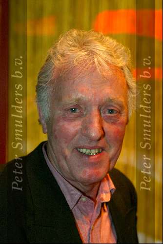 Den Bosch 2 december 2002
Premiere Tel uit je winst 
John Leddy
