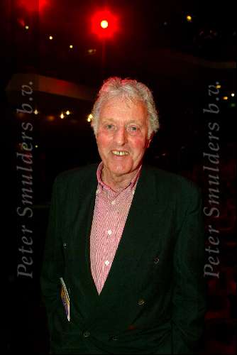 Den Bosch 2 december 2002
Premiere Tel uit je winst 
John Leddy