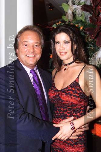 ROTTERDAM 7 december 2001
Rene Froger in AHOY
Robine v d Meer en John v Katwijk