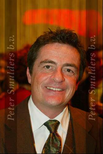 Den Bosch 2 december 2002
Premiere Tel uit je winst 
Johnny Kraaykamp Jr.