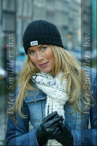 Amsterdam 12 december 2002
Jorinde Moll