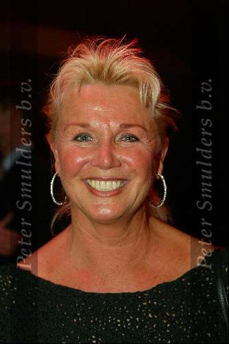 Den Bosch 2 december 2002
Premiere Tel uit je winst 
Loekie Knol