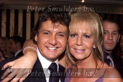ROTTERDAM 10 december 2001
Rene Froger en Loes v Katwijk