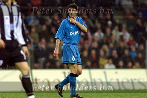 EINDHOVEN 6 DECEMBER 2001
PSV-PAOK SALONIKI 4-1
Mark v Bommel