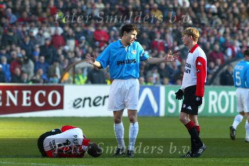 Rotterdam 16 decmber 2001
Feyenoord-PSV 0-0
Mark v Bommel en Patrick Pauwe
Jon Dahl Tomasson