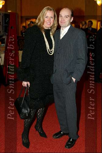 Amsterdam 17 decmber 2001
Princess kerstborrel in het Grace Theater.
Monique Collignon met man