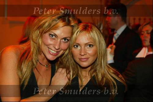 Breda 16 december 2002
Princess kerstborrel  2002
Tatjana en Patricia Salvoudalis