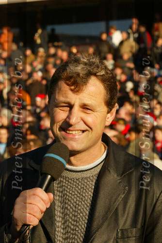 Rotterdam 16 decmber 2001
Feyenoord-PSV 0-0
Peter Houtman als stadionspeaker omroeper
