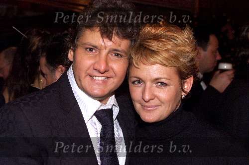 ROTTERDAM 10 december 2001
Rene Froger in Ahoy
Rene Froger en Caroline Tensen