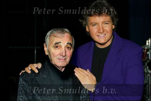 Amsterdam 18 decmber 2001
Opnames van de oudejaarsloterij van de Staatsloterij.Ariesten, 
Rene Froger en Charles Aznavour