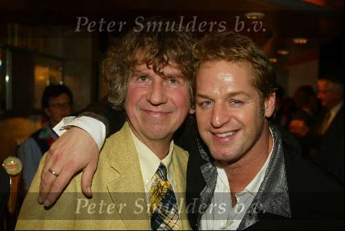Den Bosch 2 december 2002
Premiere Tel uit je winst 
Tony Neef met Seth Gaaikema