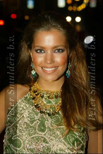 Utrecht 12 december 2002
Presentatie Playboy met Sonja Silva
Silvie Meis