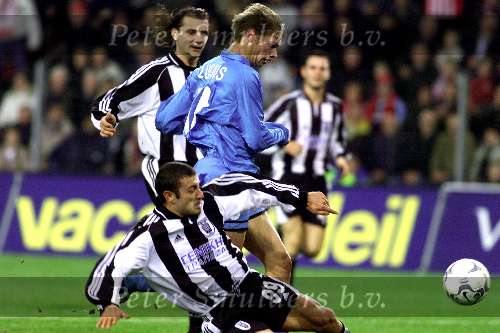 EINDHOVEN 6 DECEMBER 2001
PSV-PAOK SALONIKI 4-1
Theo Lucius