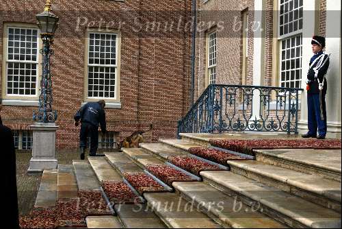 Apeldoorn 15 december 2002
Doop prinses Eloise 
Speurhond bij het koninklijk huis