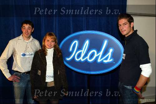 Amsterdam 3 december 2003
Persconferentie Idols met deelnemers Robert Jan Idols(l) Boris Idols (r) en Alice Idols