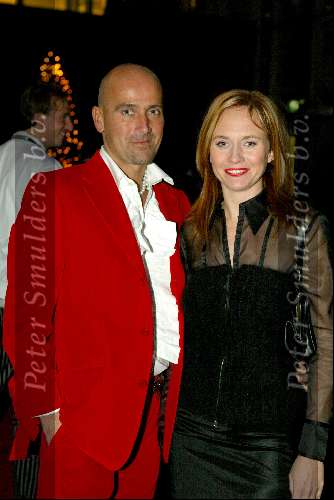Amsterdam 10 december 2003
Miljonairsbeurs in de RAI Amsterdam.   
Ariane Spier met een vriend