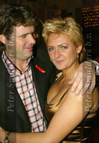 Amsterdam 19 december 2003
Orange Babies feest in Panama te Amsterdam.
Peter Gallas en Caroline Tensen