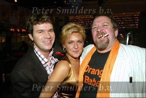 Amsterdam 19 december 2003
Orange Babies feest in Panama te Amsterdam.
Peter Gallas, Caroline Tensen en Henk Schiffmacher