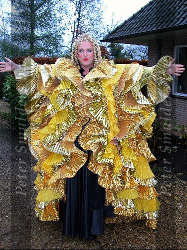 Blaricum 30 november 2003
Gordon als Karin Bloemen