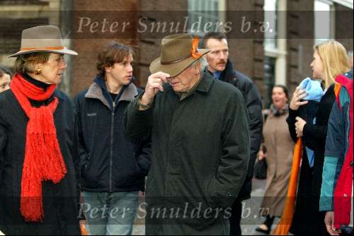 Amsterdam 28 december 2003
Prinses Maxima en Prinses Amalia wandelen met ouders Maxima en broer en zus bij Paleis op de Dam.
Peter Smulders bv