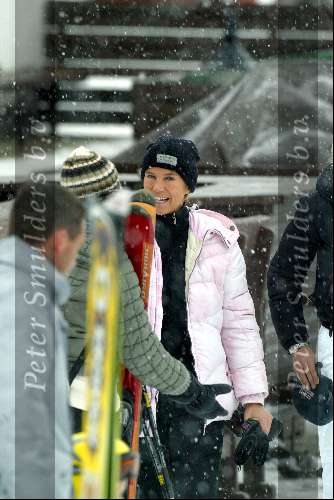 Lech 21 december 2003
Linda de Mol op Vakantie met haar kinderen 
Wintersport