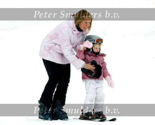Lech 21 december 2003
Linda de Mol op Vakantie met haar kinderen 
Op de foto dochter Noa de Mol
