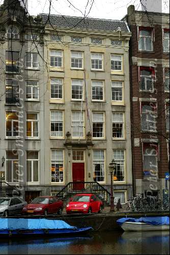 Amsterdam1 december 2003
Huis Mathijs v Heijninge op singel 132