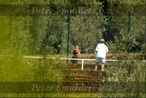 Tavernelle 1 augustus 2002
Prins Willem Alexander en Prinses Maxima tennissen