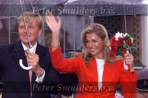 Noord Brabant 4 september 2001
Prins Willem Alexander en Maxima bezoeken Breda, Tilburg, Den Bosch en Eindhoven.
Paraplu