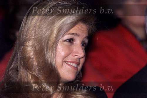 Amsterdam 11 december 2001
Uitreiking prijs van het Prins Claus fonds in het paleis op de dam.  Prins Willem Alexander en Prinses Maxima.
