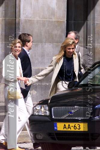 Amsterdam15 mei 2001
Maxima en Prinses Laurentien en Prins Friso