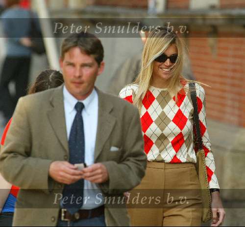 Amsterdam 17 april 2003
Maxima met haar zus en .... in Amsterdam aan het shoppen