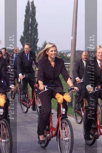 Utrecht 26 septmber 2001

Prins Willem Alexander en Maxima bezoeken de provincie Utrecht.
 

Peter Smulders bv