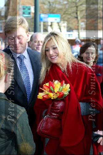 Leeuwarden 27 januari 2003
Prinses Maxima bezoekt samen met Prins Willem Alexander het Fries Historisch en letterkunding Centrum.