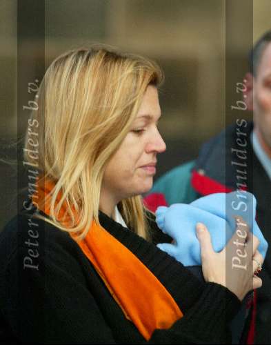 Amsterdam 28 december 2003
Prinses Maxima en Prinses Amalia wandelen met ouders Maxima en broer en zus bij Paleis op de Dam.Jorge Zorreguita en Carmen Zorreguita
Peter Smulders bv