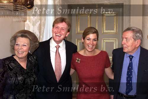 Den Haag 30 maart 2001
Verloving Prins Willem Alexander met Maxima
Met Koningin Beatrix en Prins Claus