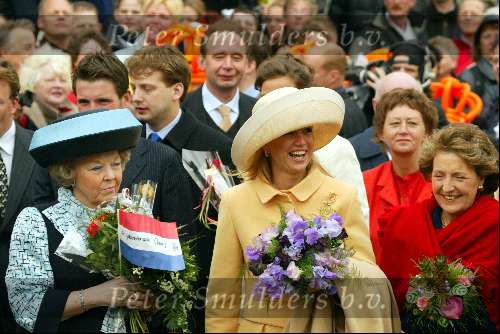 Meppel 30 April 2002
Koninginnedag 2002
Koningin Beatrix  en Prinses Maxima en Prinses Margriet