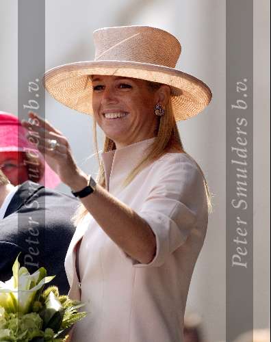 Schiphol 30 mei 2003
Maxima doopt Martinair vliegtuig prinses Maxima