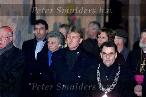 Volendam, 12 januari 2001
Stille tocht door volendan n.a.v. de brand in nieuwjaarsnacht
Prins Willem Alexander en Minister Borst