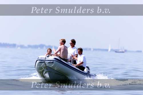 Muiden 18 Juni 2000
Prins Willem Alexander en Laurentien Brinkhorst op een rubberen boot