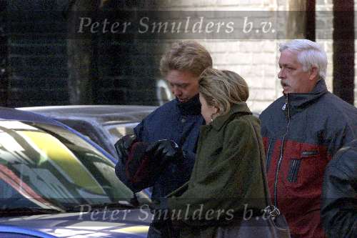 New York, 22 januari 2000
Prins Willem Alexander samen met Maxima na afloop van een diner samen met een beveiligingsbeambte
Rest. CIPRIANI Downtown