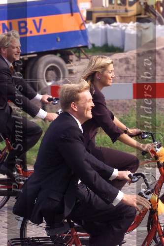 Utrecht 26 septmber 2001
Prins Willem Alexander en Maxima bezoeken de provincie Utrecht. Hier op de fiets