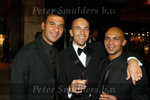 Amsterdam 10 december 2003
Opening Miljonairsbeurs in Rai.
Ruud Gullit met vrienden