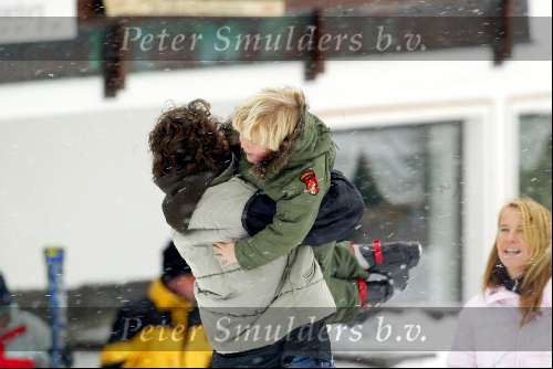 Lech 21 december 2003
Linda de Mol op Vakantie met haar kinderen 
Hier samen met haar zoontje Julian de Mol en vriend Sander Vahle
Wintersport