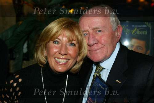 Amsterdam 1 december 2003
Presentatie DVD Willy Alberti in Amsterdam.
Willeke Alberti met Johnny Kraaykamp sr