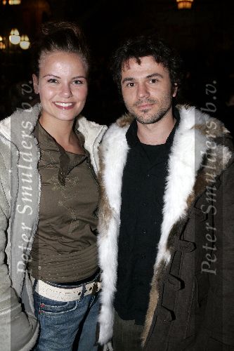 Amsterdam 4 december 2004
Angela Schijf met haar man Tom v Landuyt winkelend in Amsterdam