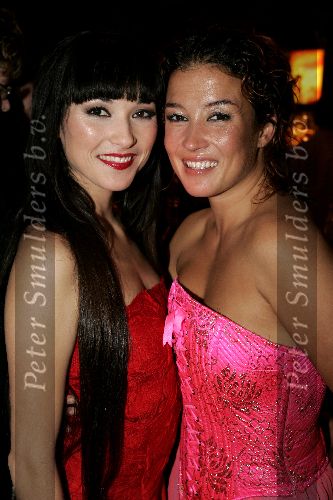 Amsterdam 13 december 2004
Premiere Floris in Tuschinski in Amsterdam.
Birgit Schuurman en Katja Schuurman